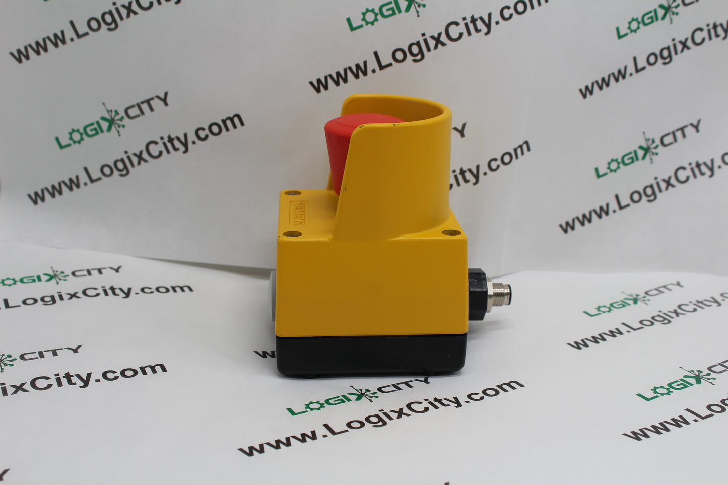 NEW NO BOX | SIEMENS | 3SF5811-2AB10 |