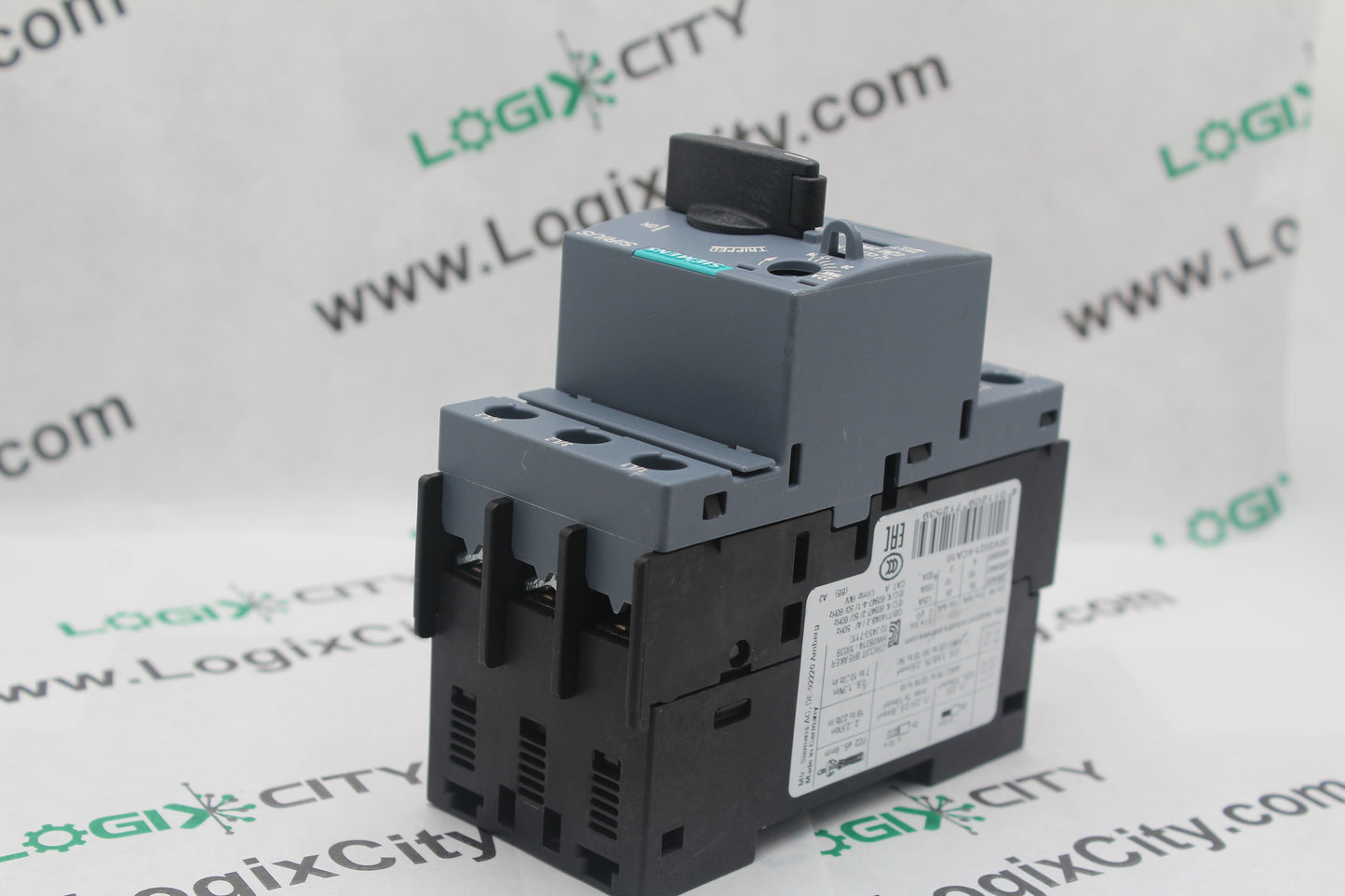 NEW NO BOX | SIEMENS | 3RV2011-0HA10 |