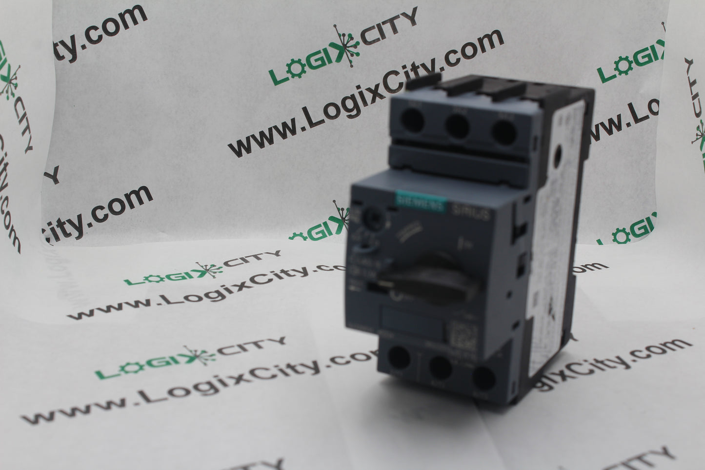 NEW NO BOX | SIEMENS | 3RV2011-0CA10 |